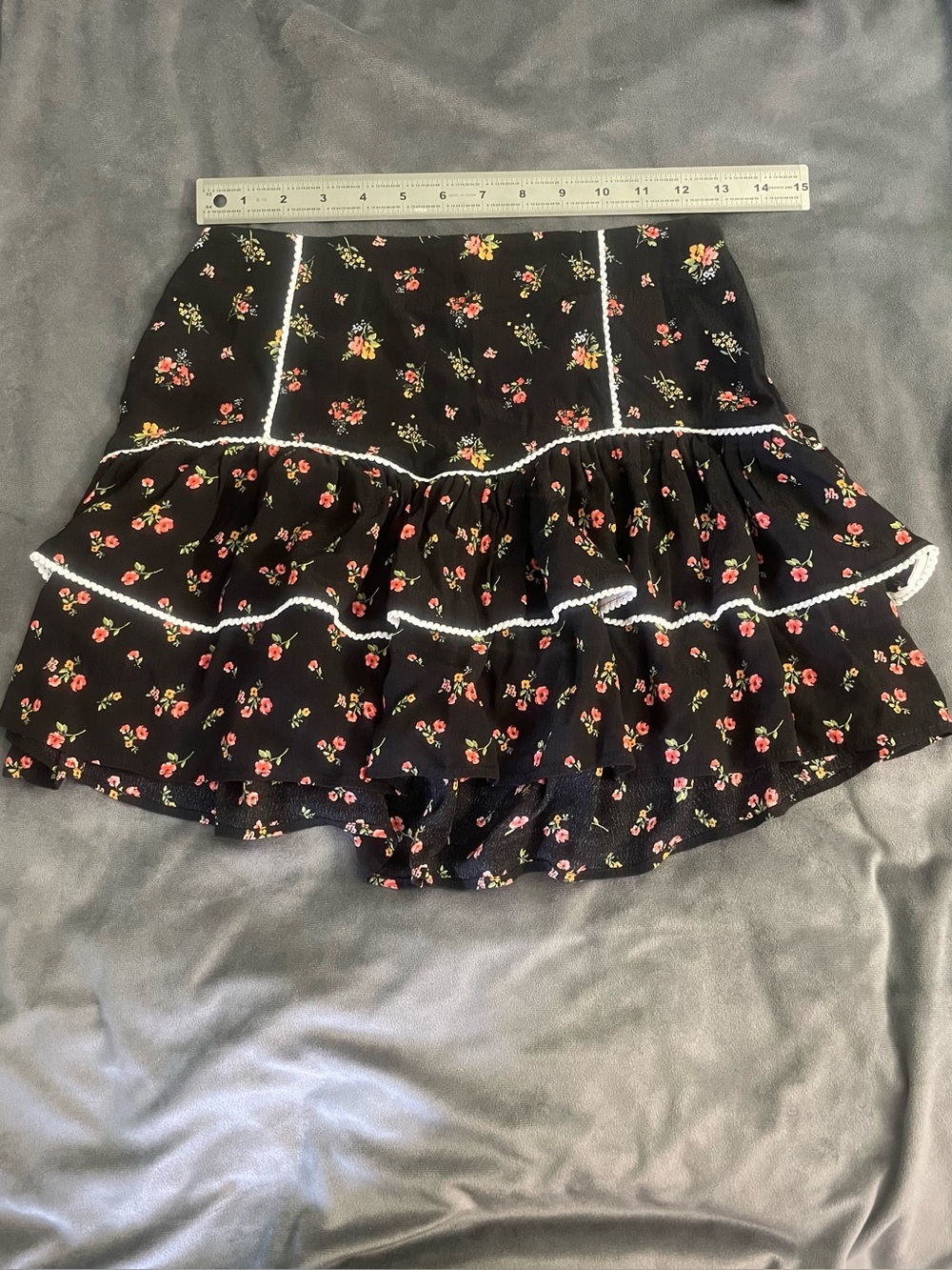 Forever 21 Tiered Floral Mini Skirt